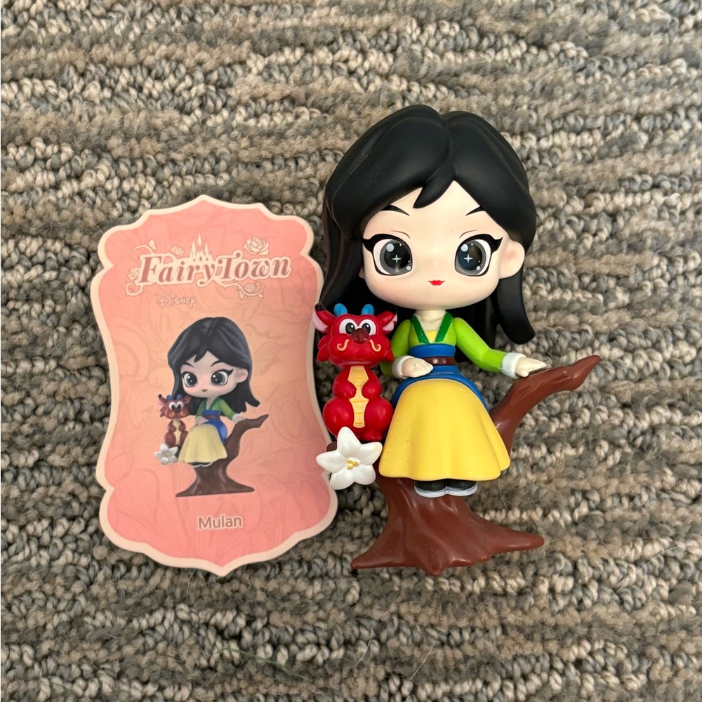 Mulan Figurine - Disney